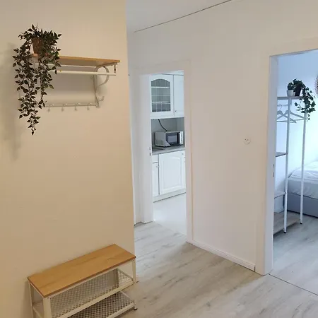 4-bed Apartment *