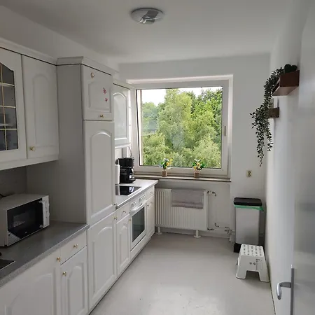 4-bed *